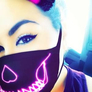 Meet your Posher, Jenna